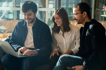 Rédaction de mémoires techniques, pourquoi est-il essentiel de personnaliser ?