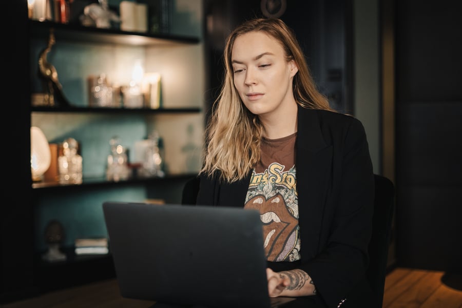 Emphatic Writing Tactics for Persuasive Proposal Oomph