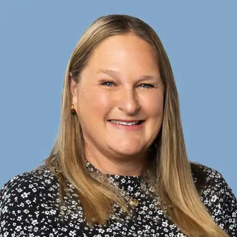 Xait-Headshot-5-Jenny-Stork-Solid-83A7C9-480x480