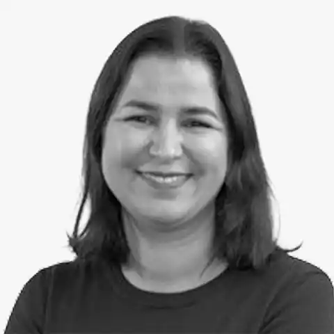 Zohra-Namoun-480x480-f7f7f7